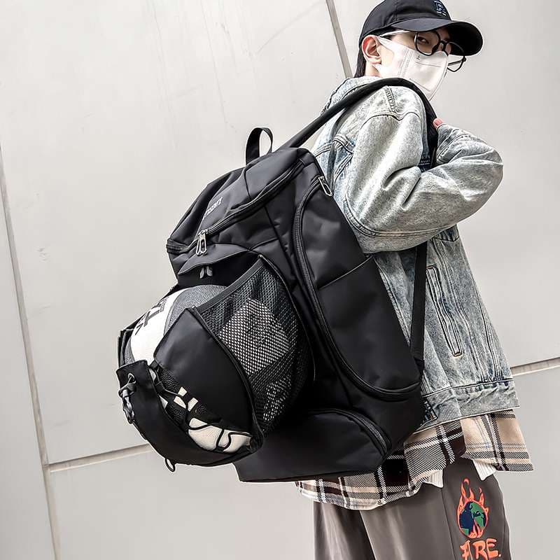 パソコンリュック スポーティ多機能バックパック