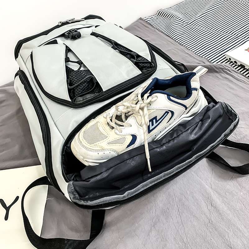 パソコンリュック スポーティ多機能バックパック