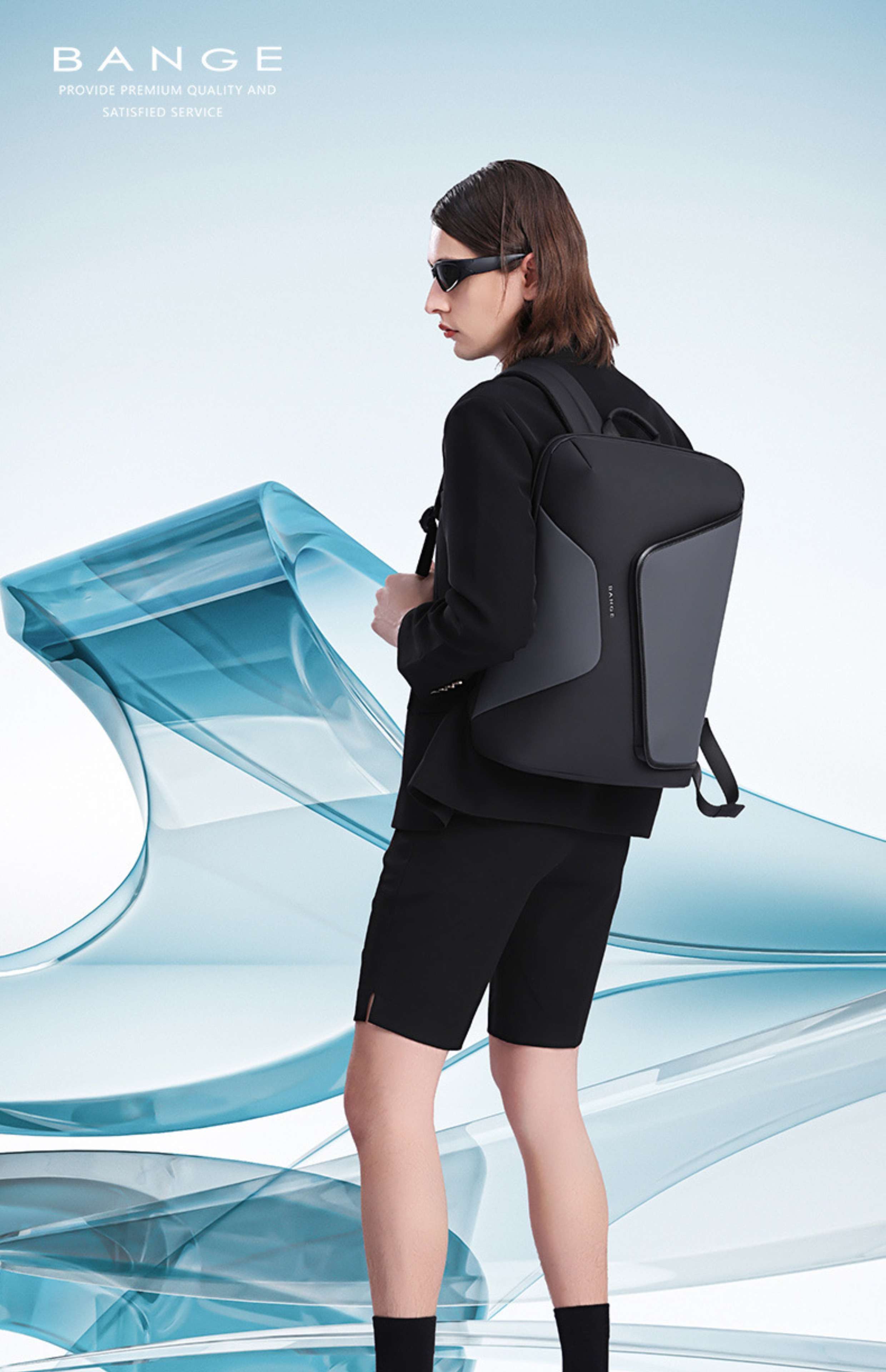 モダンデザインパソコンリュック