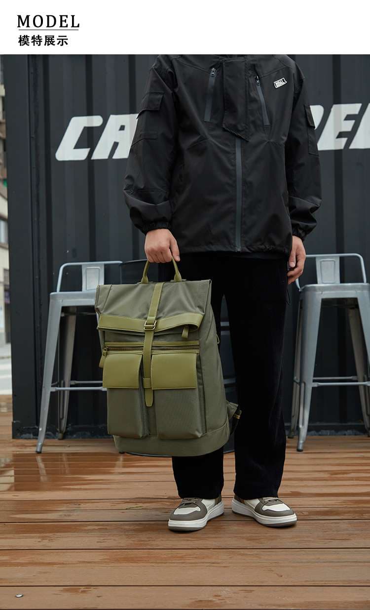パソコンリュック 多機能防水ミリタリースタイルバックパック