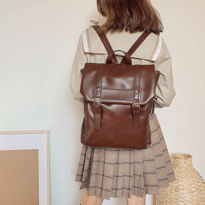 パソコンリュック クラシック革製バックパック 学生&OL向け