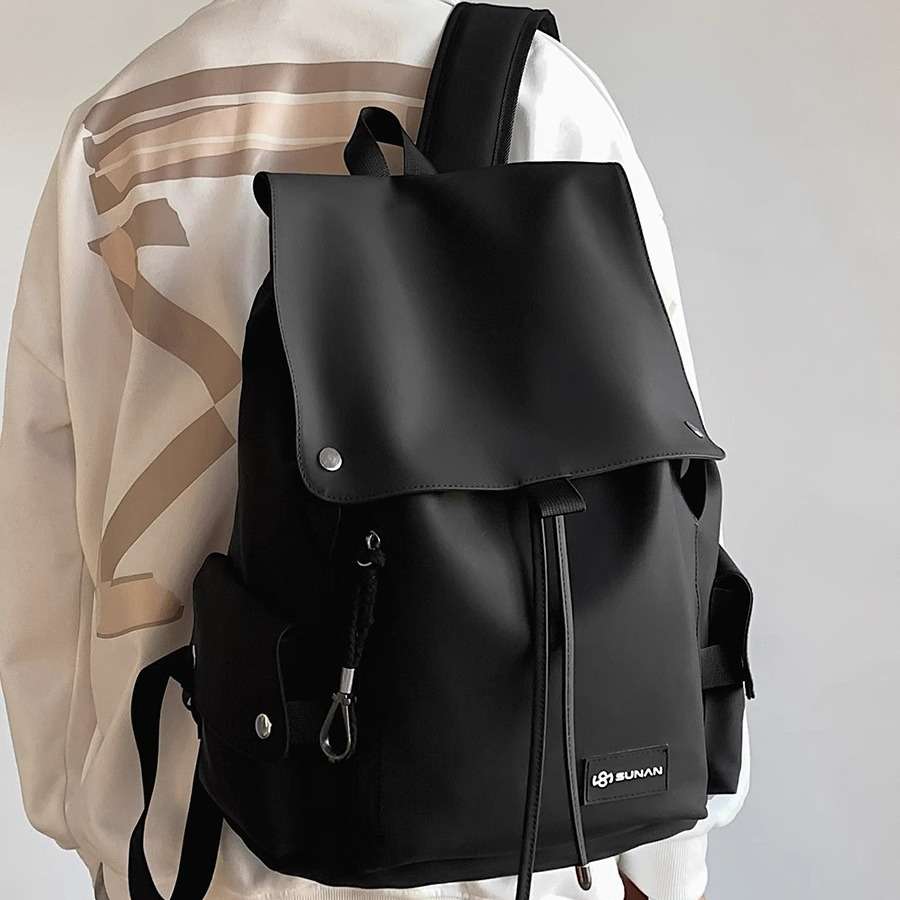 パソコンリュック モダンミニマルブラックレザーバックパック