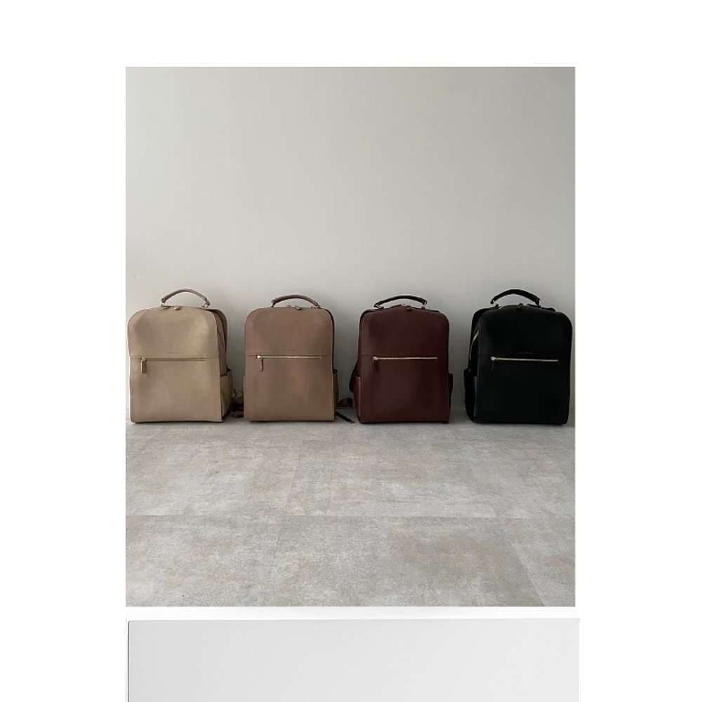 上品シンプルな大人のパソコンリュック