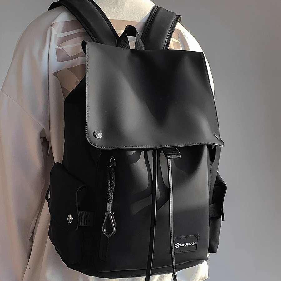 パソコンリュック モダンミニマルブラックレザーバックパック