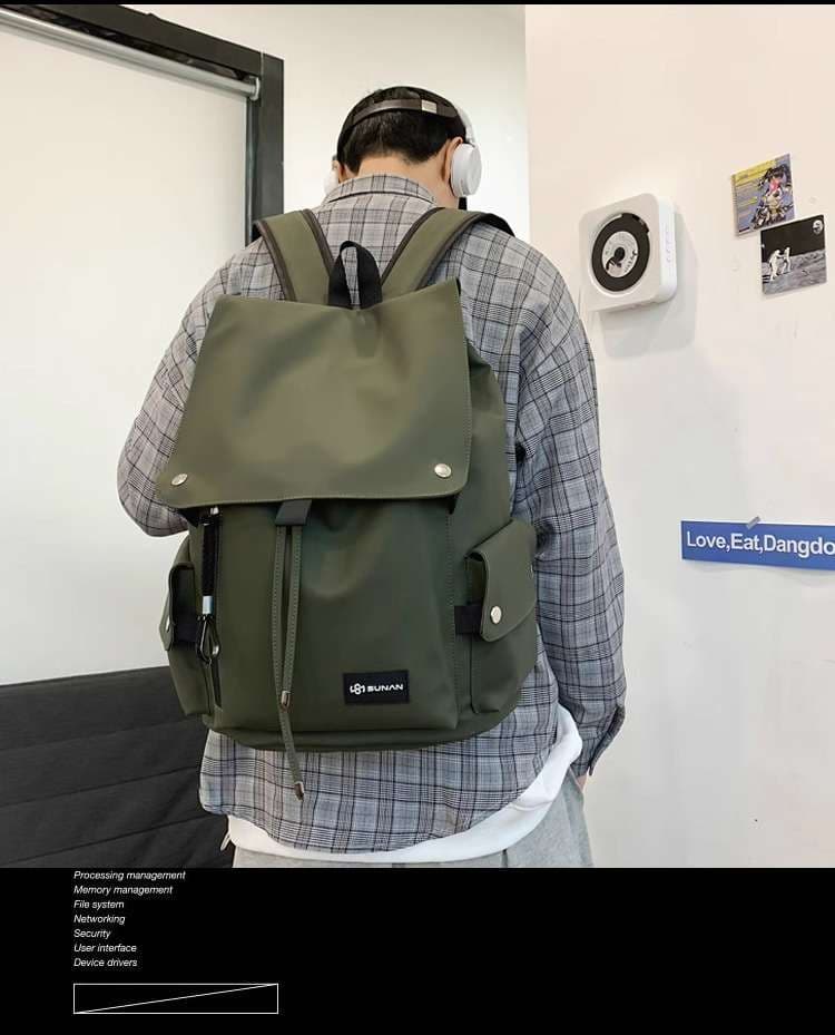 パソコンリュック モダンミニマルブラックレザーバックパック